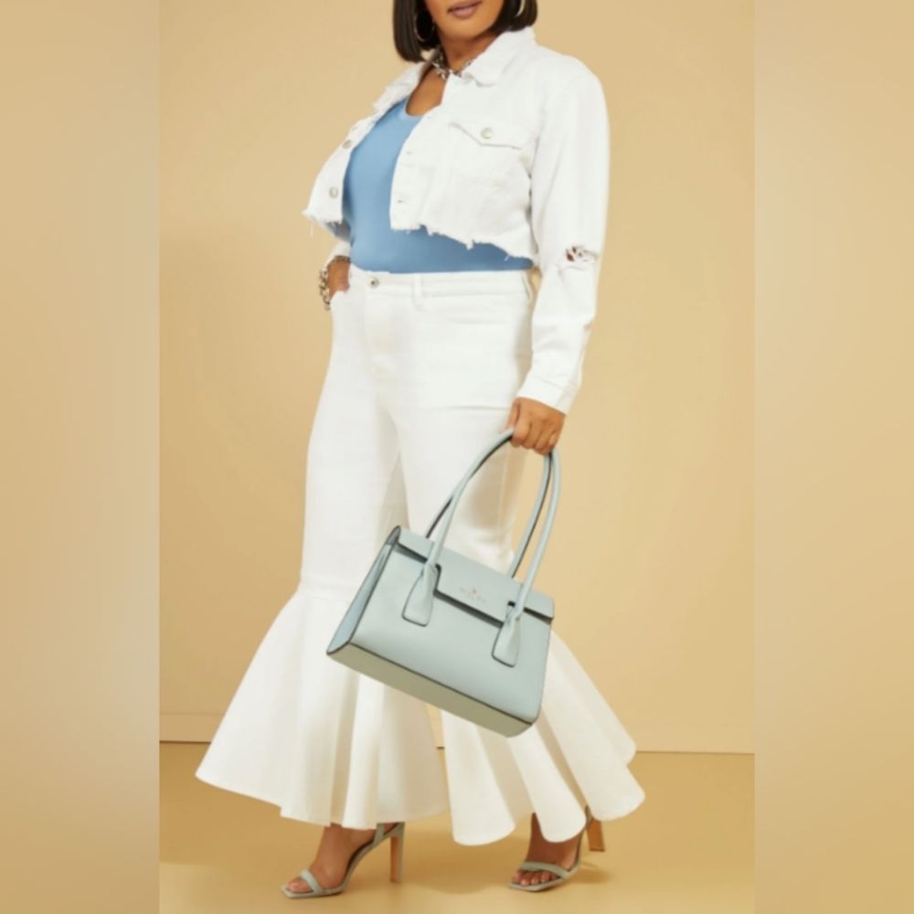 ❤️Ashley Stewart White Bell Bottom Jeans ❤️